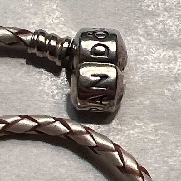 Pandora Double Champagne White Leather Bracelet w Sterling Silver Barrel - Picture 5 of 9